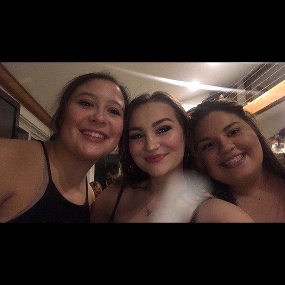 Meet your Posher, Jamie - Picture 1 of 3